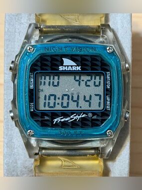 Freestyle Shark Classic Vintage Resin Digital Men's Unisex Surf Skate Watch READ